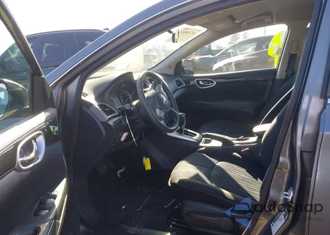 2017 Nissan Sentra S z USA, uszkodzony, nr VIN 3N1AB7AP5HL672561